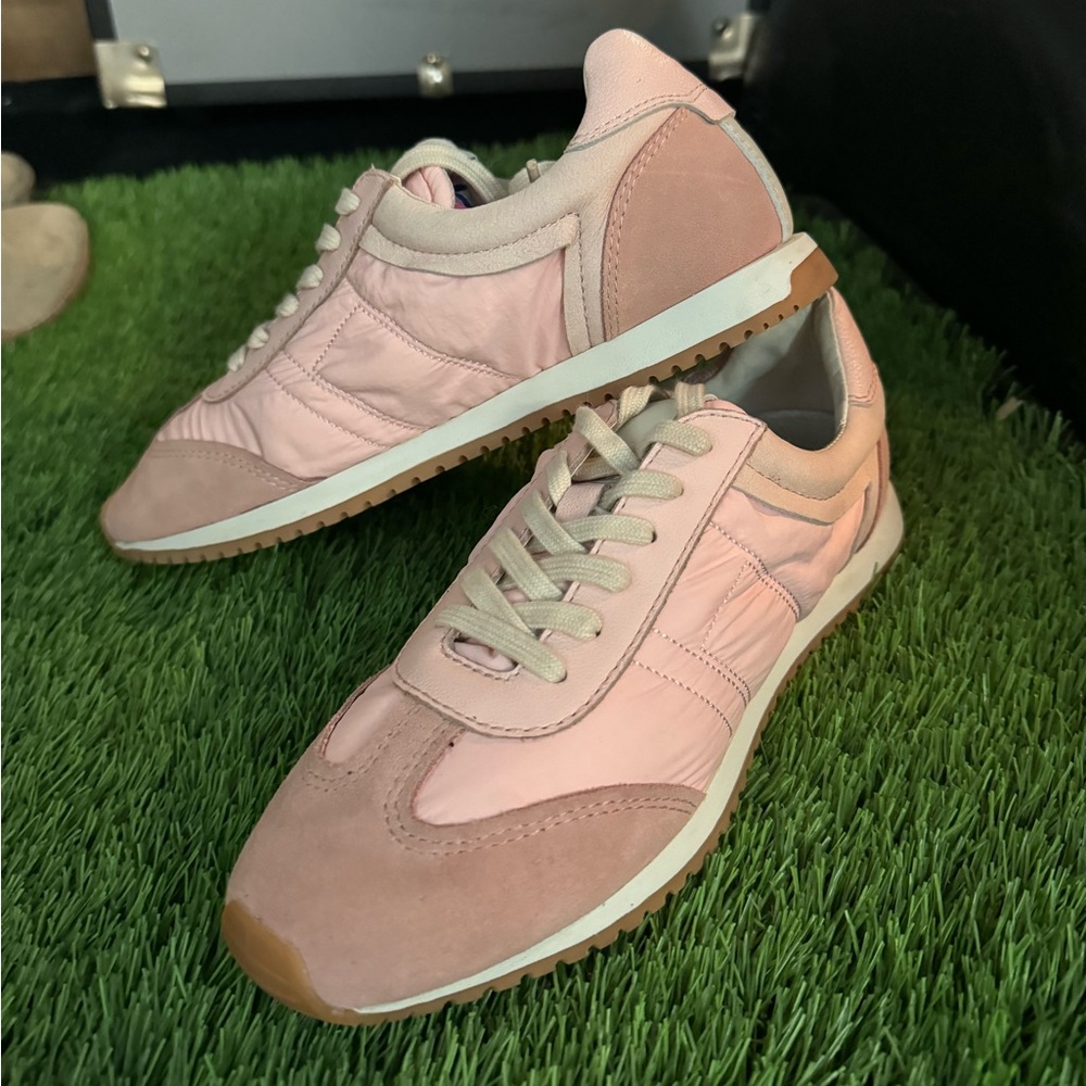 Dolce vita pink sneaker